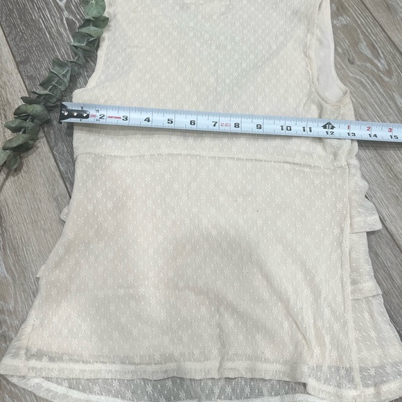 EUC Michael Kors lace ruffle layers Stretch beige/cream sexy low cut xs/s - Picture 4 of 5